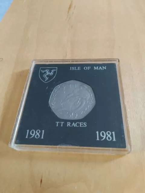 JOEY DUNLOP 1981 ISLE OF MAN TT RACES 50p OLD LARGER SIZE 30mm 50p  in case