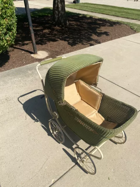Antique Victorian 1940s Era • WICKER BABY CARRIAGE BUGGY STROLLER• Pick-Up