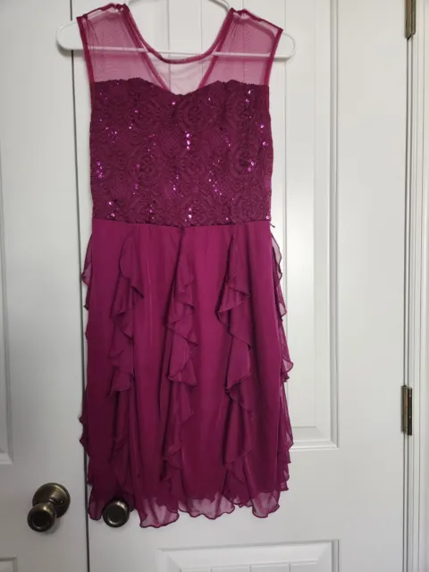 size 16 girls Speechless burgundy flowy dress w/sequins