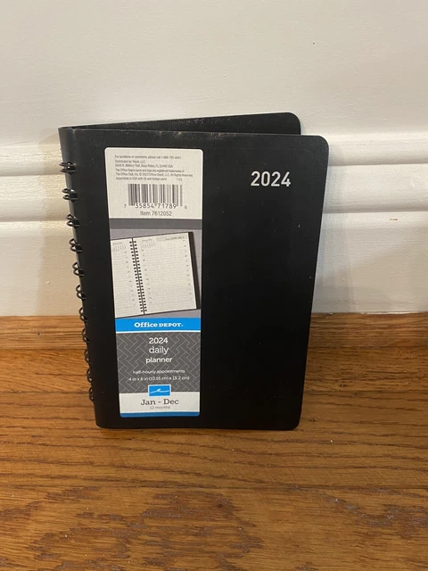 AT-A-GLANCE OFFICE DEPOT 2024 Calendar Planner Daily Black New Appt