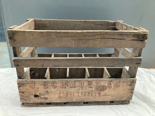 ANCIEN CASIER CAISSE A BOUTEILLES 15 EN BOIS J. SCHMUTZ & C