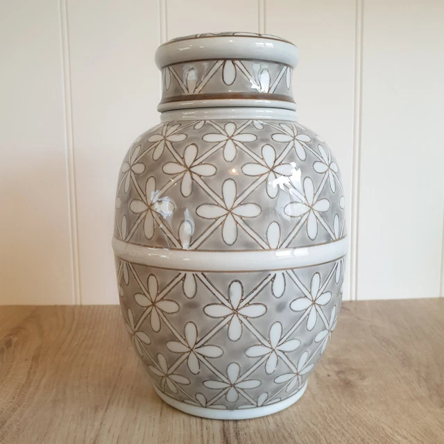 Vintage Grey White Diamond Patterned Ceramic Lidded Ginger Jar / Urn - 24cm Tall