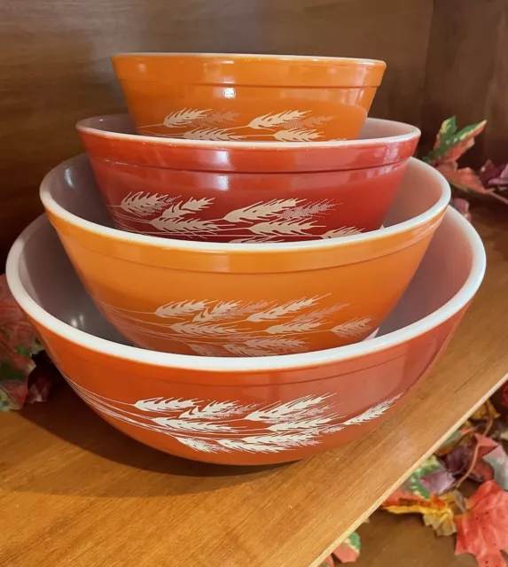 Vintage Pyrex Autumn Harvest Wheat Set of 4 Nesting Mixing Bowls