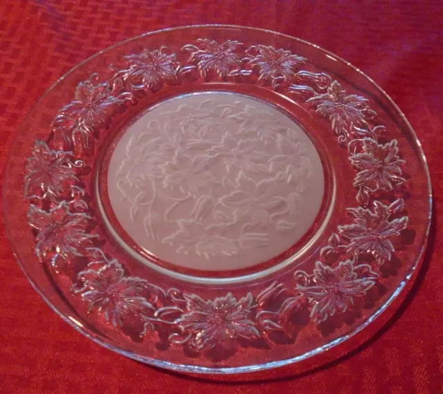 Princess House Fantasia 10" Clear Glass Dinner Plate Frosted Bottom Poinsettia