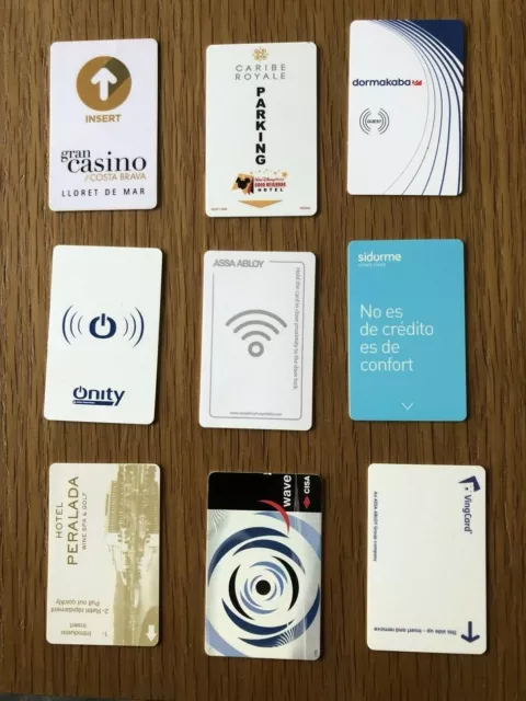 LOT DE CARTES DE PARKINGS CARTE A PUCES ET CARTES d'ENTREE  DE CASINO