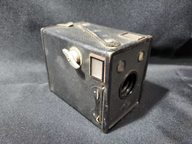Vintage Agfa B-2 Cadet 120 Roll Film Box Camera