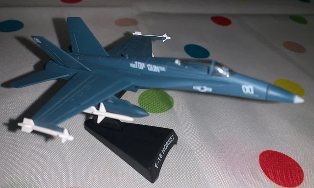 DEL PRADO COLLECTION Avion de Chasse N°2 McDONNELL-DOUGLAS F.A-18