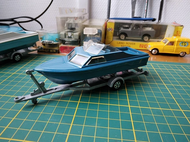 Maquette Peugeot 404 Avec Remorque Norev échelle 1/43 - Référence C80001, Modèle Neuf Et Détaillé
