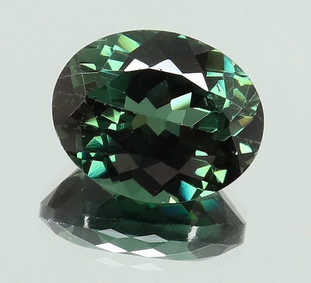 Tourmaline Paraïba Synthétique 16,40 Carats – Magnifique Ovale Bleu-vert, Créée En Labo