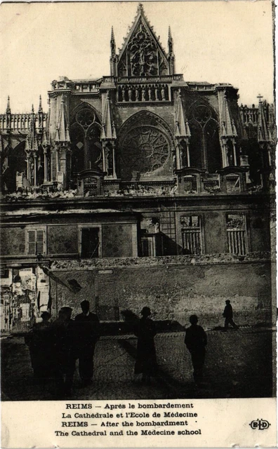 CPA MILITAIRE Reims-Aprés le bombardement (315667)