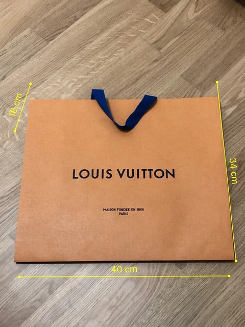 Busta louis hotsell vuitton prezzo