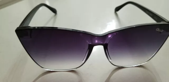 Quay COME THRU Polarized Womens  Sunglasses  Black Lenses 2