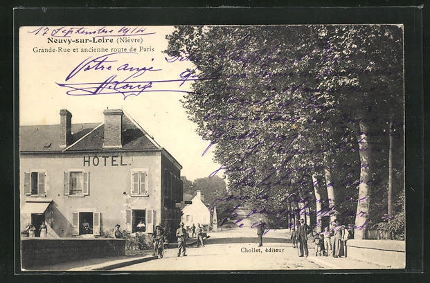 CPA Neuvy-sur-Loire, Grande-Rue et ancienne route de Paris