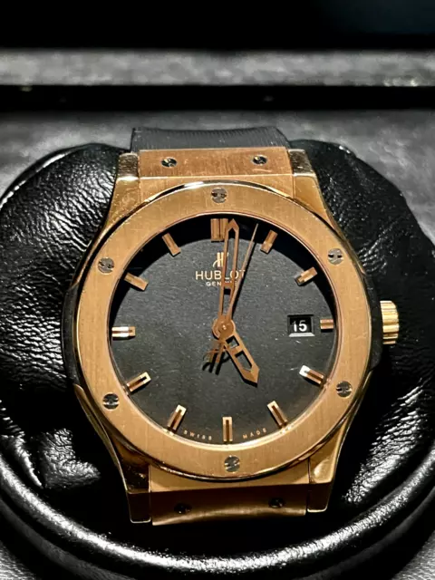 Hublot Classic Fusion 18k Gold King Gold 42 Men�s Watch Hublot Classic Fusion 18k Gold King Gold 42 Men�s Watch