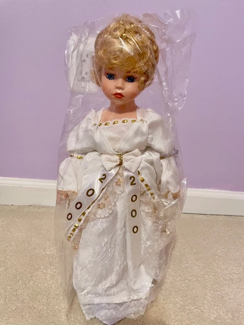 Heritage Signature Collection 2000 Porcelain Guardian Angel Doll Grace #12244 5