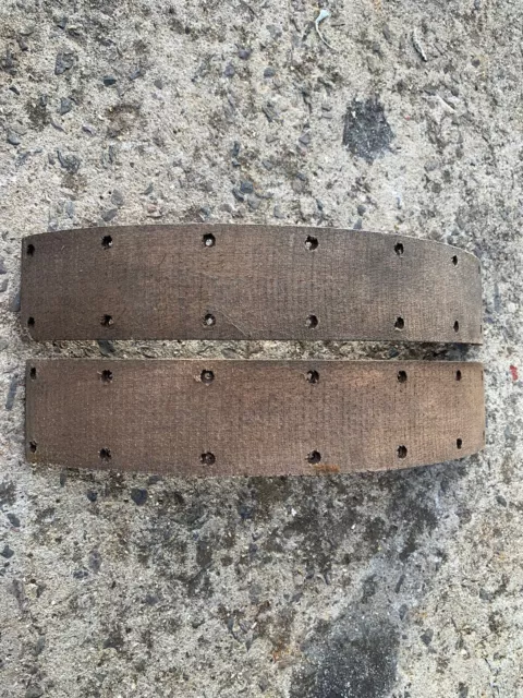2 1/2  inch X 17 1/2 inch brake Shoe 2 X linings with 16  Holes