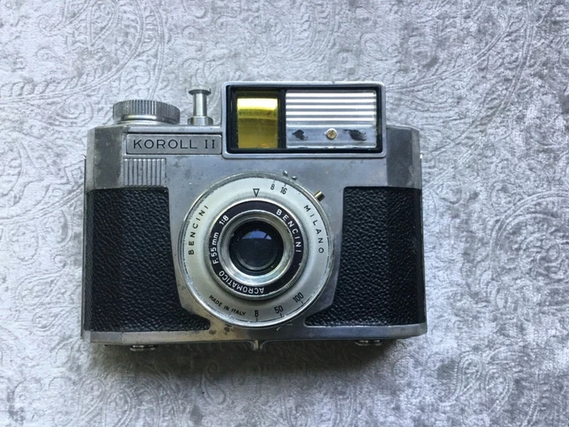 VINTAGE BENCINI Koroll II Camera and case made in Italy