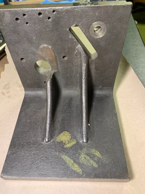8-1/8 x 8-3/8" x 3/4" Heavy Duty Angle Plate Slotted