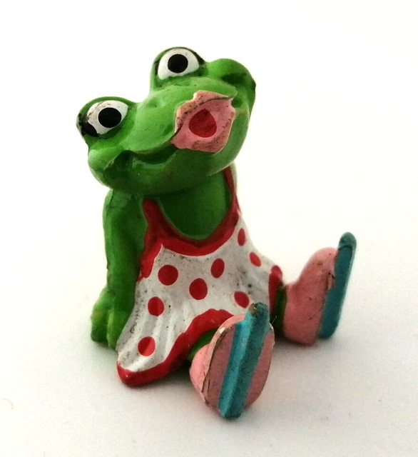 Figurine Kinder série grenouille vintage Férrero 1993 femme +/- 3.5 cm