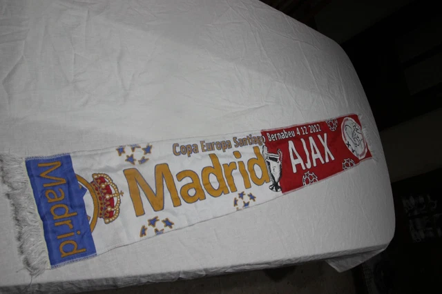 Écharpe Ajax Amsterdam : Le Must-have Pour Tout Fan De Foot ! Depuis 1900