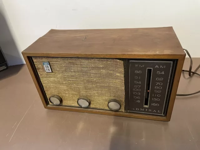 Vintage Admiral YH511 AM FM Radio Player Works RARE!!!