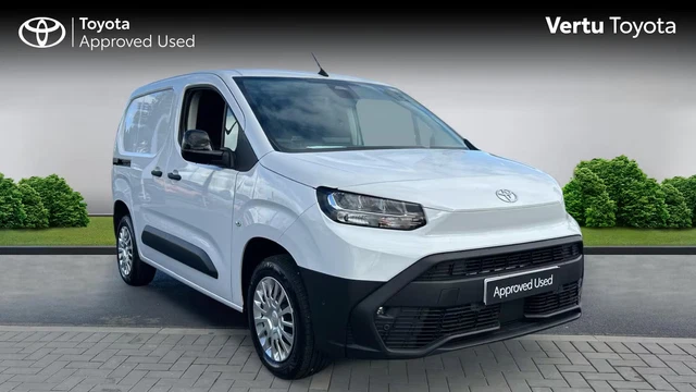2026 TOYOTA PROACE 1.5D 100 Icon Van PANEL VAN DIESEL Manual £22,794.00 ...