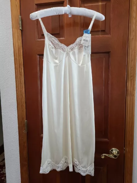 Vintage Adonna Full Slip Ivory Nylon Lace Hem Size 36 Adjustable Straps