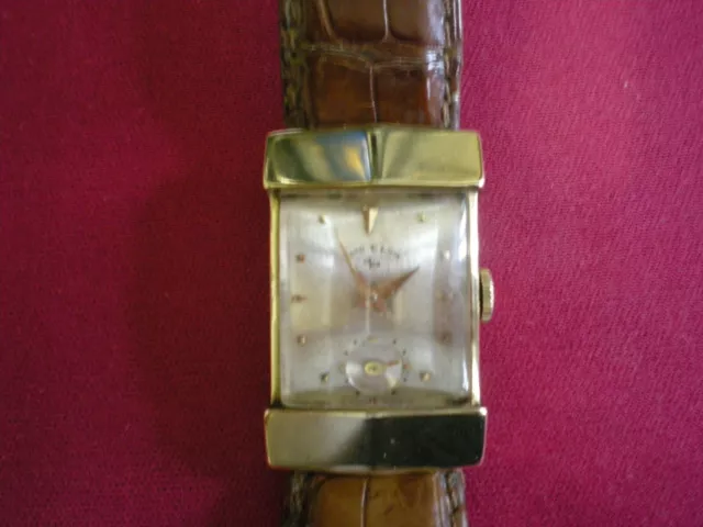 Elgin watch art deco 14k    yellow solid gold