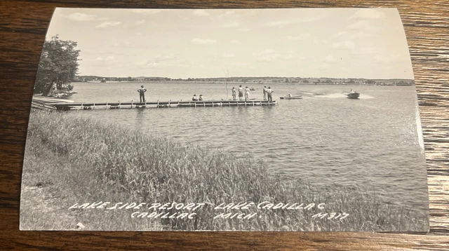 VTG 40’s RPPC Lakeside Resort Lake Cadillac Michigan M317 Postcard