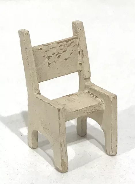 Ancienne mini Chaise de poupée dinette en bois peint