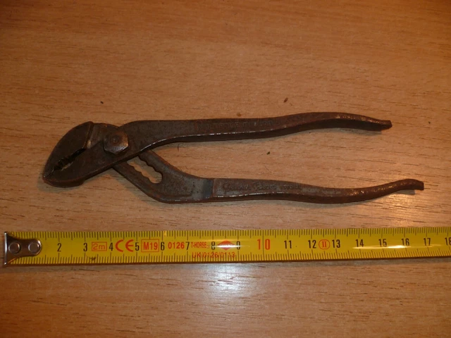 Pince Multiprise Vintage PEUGEOT FRÈRES - Acier - Modèle LION (occasion)