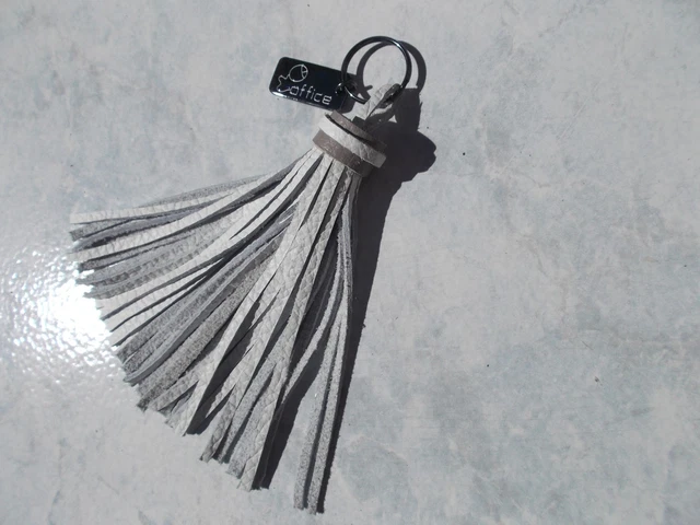 Porte-clés Bijou Pompon Blanc En Cuir Et Métal Argenté 13.5 Cm - Fait Main En France
