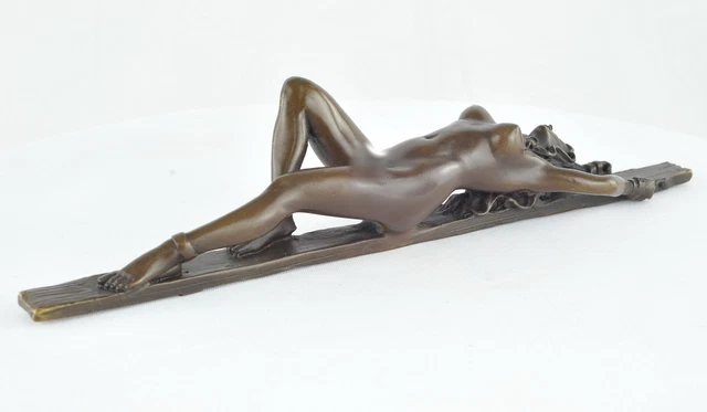 Estatua Pin-up Art Deco Estilo Art Nouveau Estilo Bronce sólido Firmado