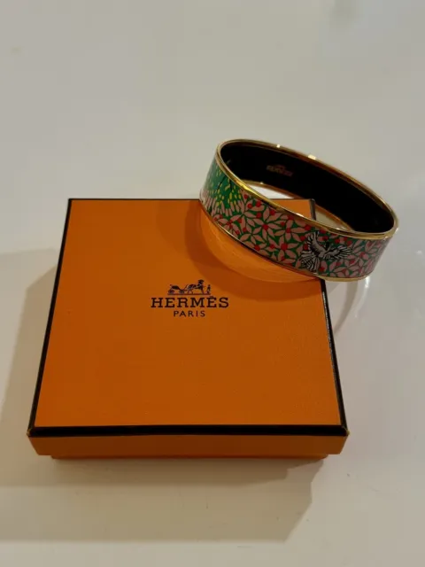 HERMÈS PRINTED ENAMEL BRACELET | 70mm Wide Gold Plated Bangle