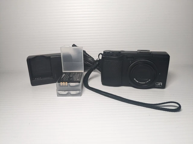 Ricoh GR GR IV 10.4MP Digital Camera - CCD sensor Digicam