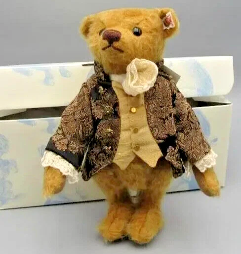 STEIFF SIR EDWARD Old Gold 2013 TEDDY BEAR  mohair jointed 11" tall LE #895 MIB