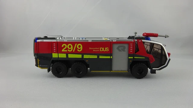 1:43 Fire Engine Airport Sentinel 6x6 S3X Sides IXO Diecast Dublin 2012