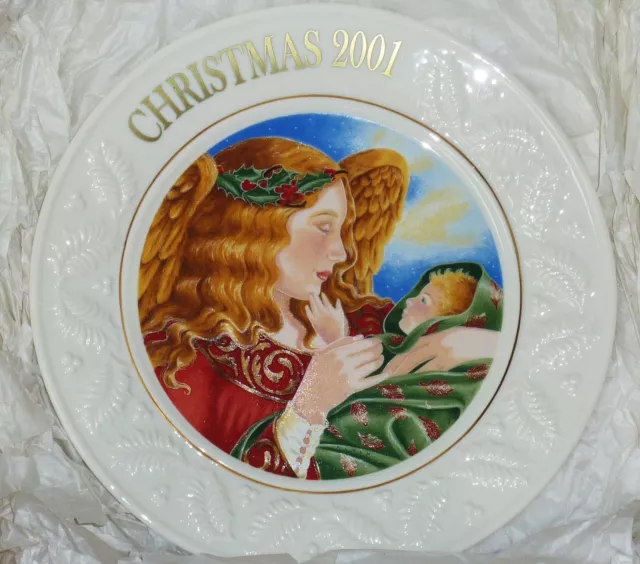 Belleek 2001 Christmas Angel Holding Christ Infant Large Plate in Original Box