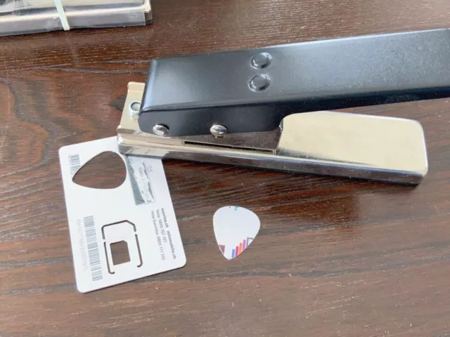 Guitar pick punch