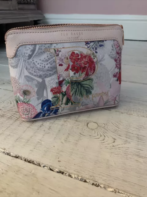 TED BAKER PINK And Grey floral print make up bag 11.00 PicClick UK