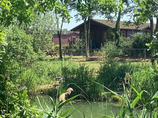 Luxury Log Cabin Secluded Fishing Lake Norfolk