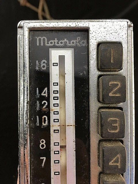 Vintage 1940's Motorola Vertical Push-Button Car Radio Control Head 3