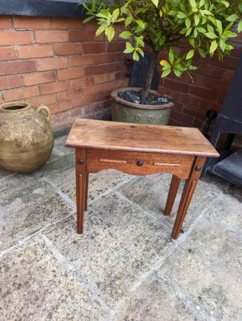 Antique Georgian Mahogany Table - Lovely item