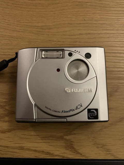 appareil photo numérique compact Fujifilm Finepix 40i