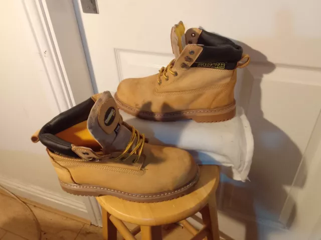 WorkWear Pro Men's Tan Leather Work Boots. Size 8. Used. Clean & Tidy.