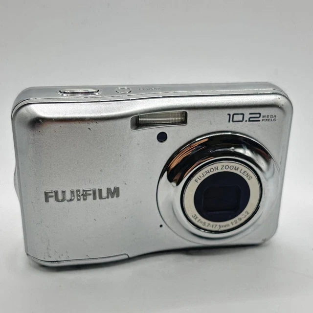 フジフィルム　FUJIFILM A170 シルバー Amazon.com : Fujifilm Finepix A170 10.2MP Digital Camera