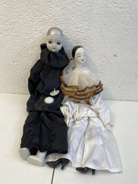 Pierrot bambola a bambole di porcellana