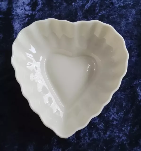 Vintage BELLEEK Ireland Porcelain Heart Trinket Ring Rosary Dish 7th Mark