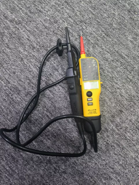 Fluke T130 Two-pole Voltage &Continuity Electrical Probe Tester or flukeT130VDE