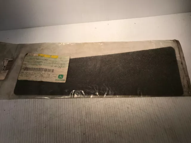 M81640  GENUINE John Deere  MAT